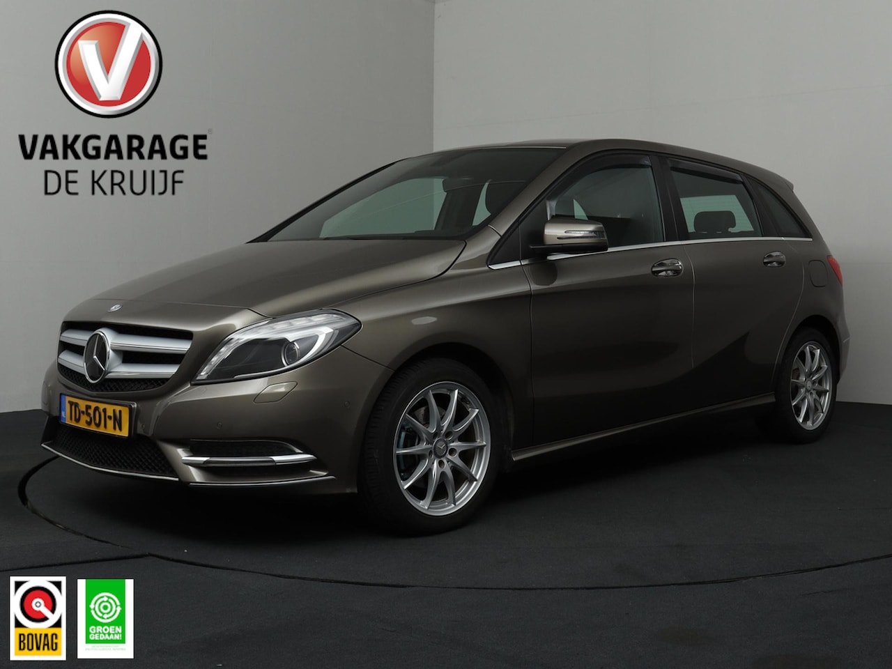 Mercedes-Benz B-klasse - 180 Prestige | Cruise Control | Navigatie | Harman Kardon! - AutoWereld.nl