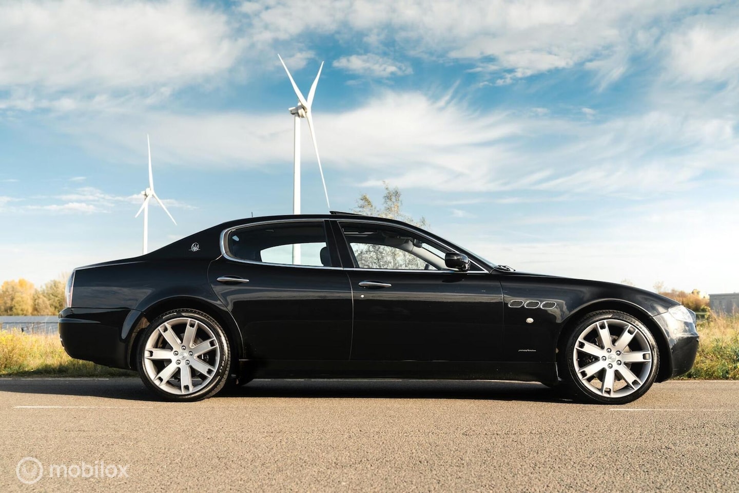 Maserati Quattroporte - 4.2 ZF AUTOMAAT OPENDAK ELEK STOELEN XENON PDC CRUISE XENON COMPLETE HISTORIE - AutoWereld.nl