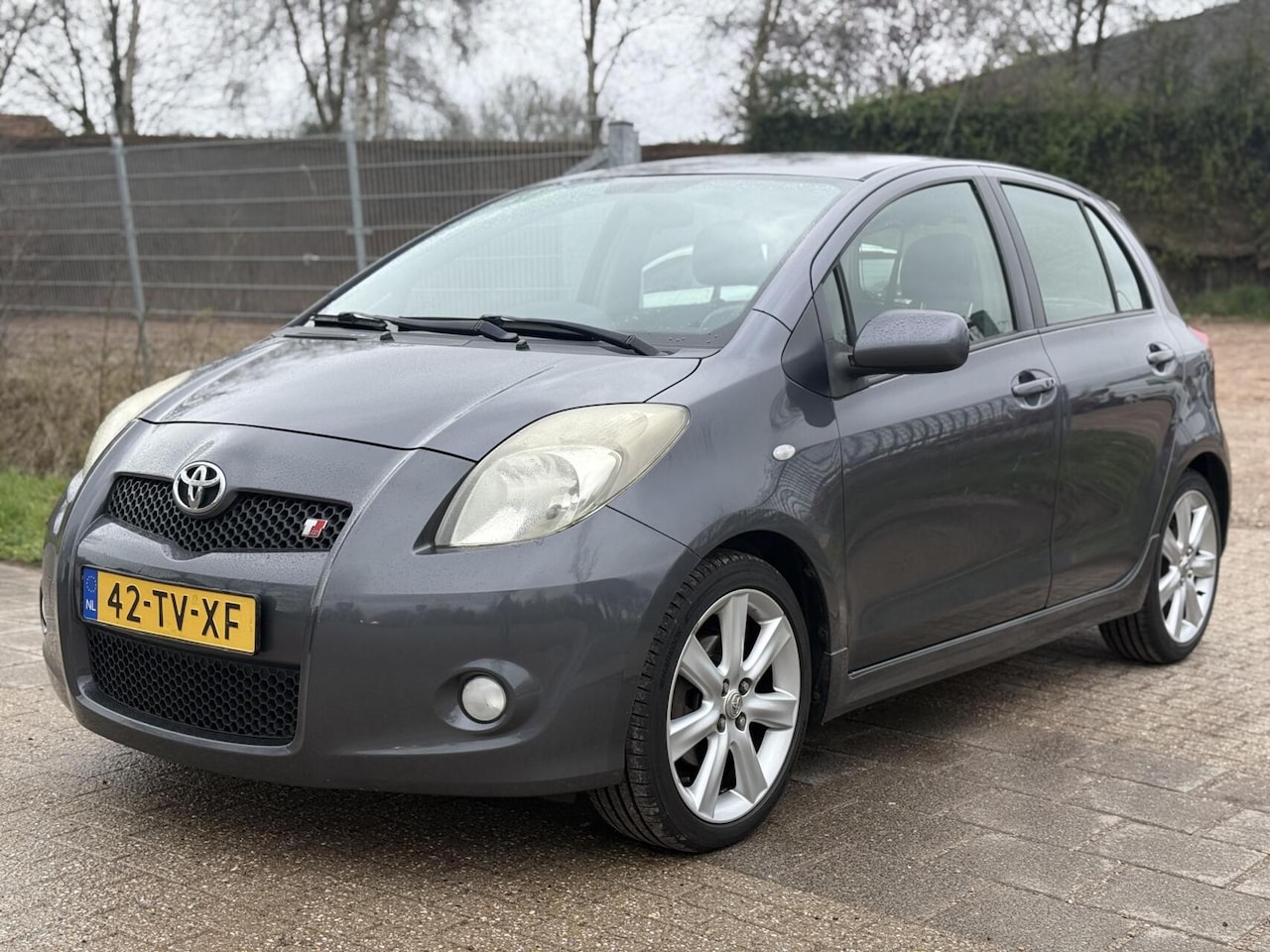 Toyota Yaris - 1.8 VVTi TS AIRCO CRUISE ELEKPAKKET MET.LAK - AutoWereld.nl