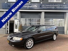 Volvo V70 - 2.0T Edition Sport Youngtimer Leer, Trekhaak, Navi, Clima 180PK Vol optie