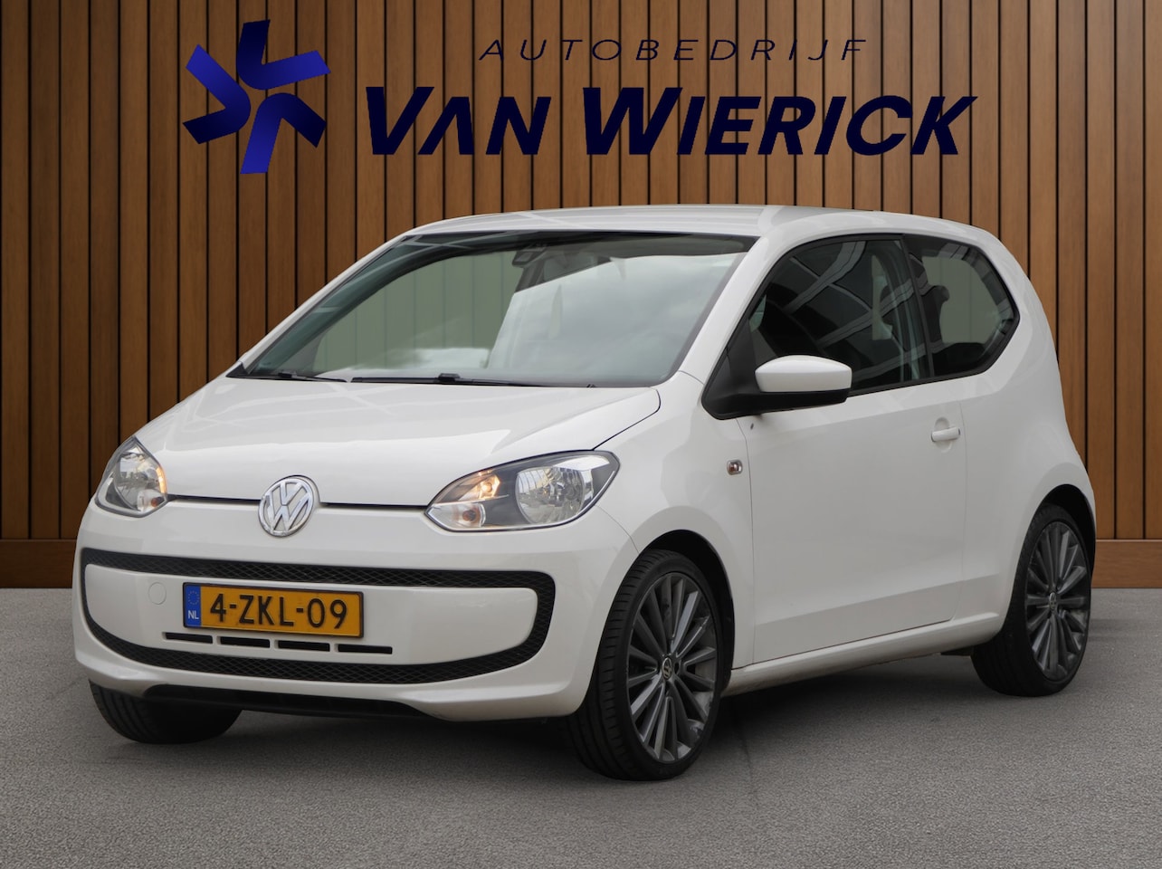 Volkswagen Up! - 1.0 move up! BlueMotion | Navi | Bluetooth | Airco | NAP - AutoWereld.nl