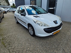 Peugeot 206 - 1.1 XR
