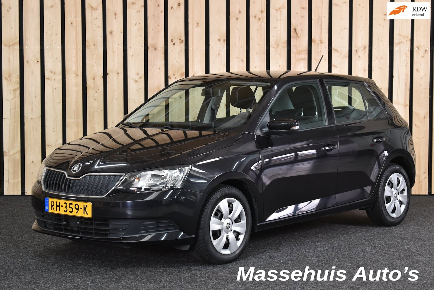 Skoda Fabia - 1.0 Ambition 83dkm Airco Trekhaak Stoelverwarming 2e eig. Nwe APK - AutoWereld.nl