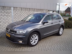 Volkswagen Tiguan - 2.0 TSI 4Motion Comfort Line Business Autom Navi Camera Adaptieve Cruise Clima Stoel/Stuur