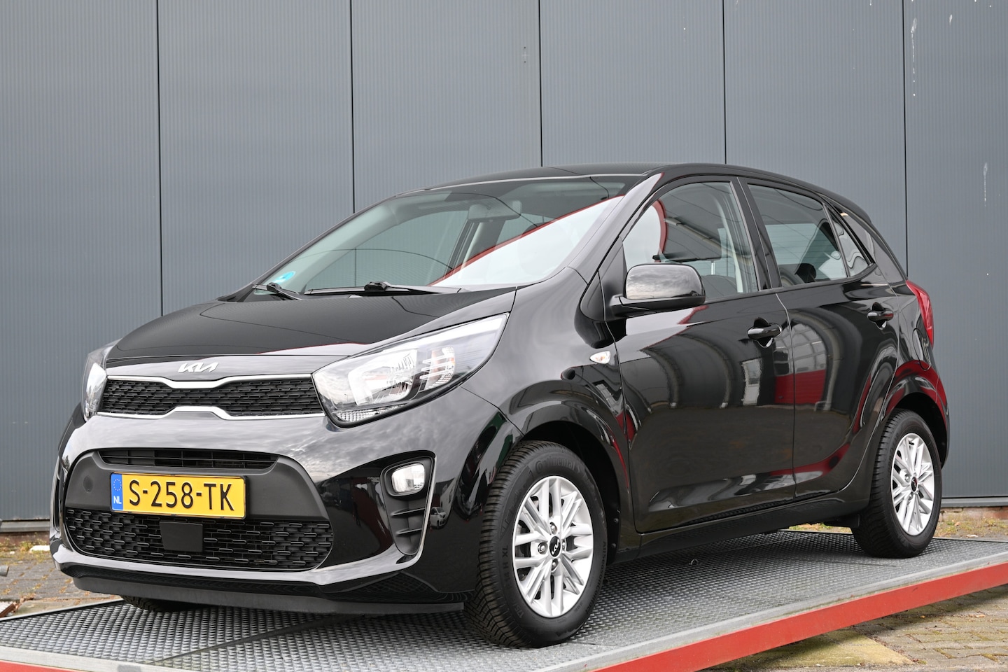 Kia Picanto - 1.0 DPI DynamicLine 1.0 DPi DynamicLine - AutoWereld.nl