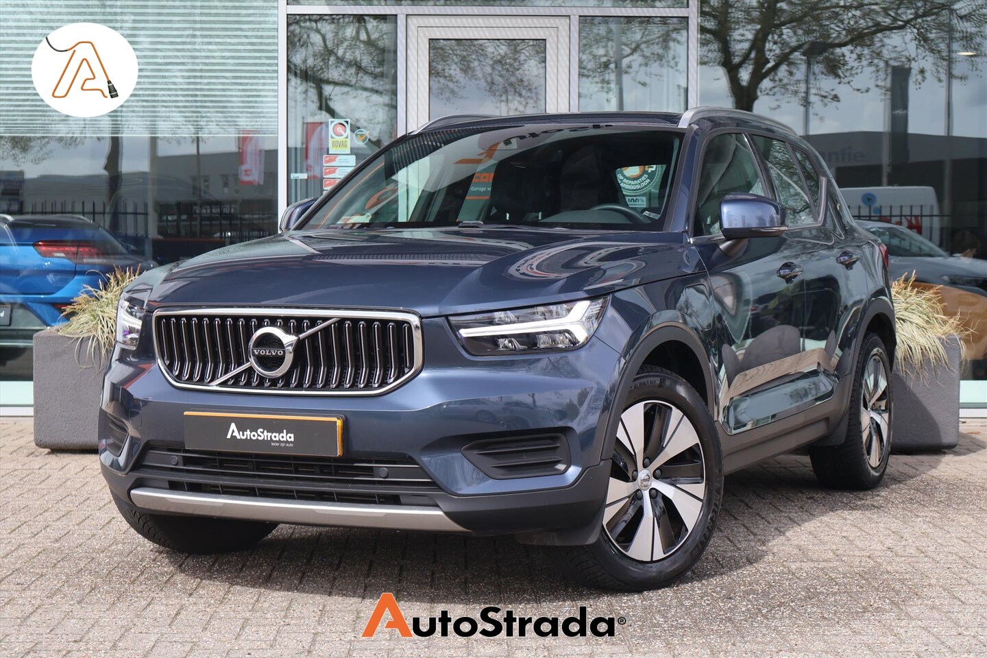 Volvo XC40 - T4 Inscription Expression 211pk | LED | Camera | Trekhaak | Keyless | Virtual | Cruise | C - AutoWereld.nl