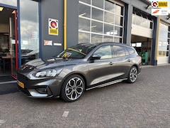 Ford Focus Wagon - 1.5/182 pk ST Line Business Automaat