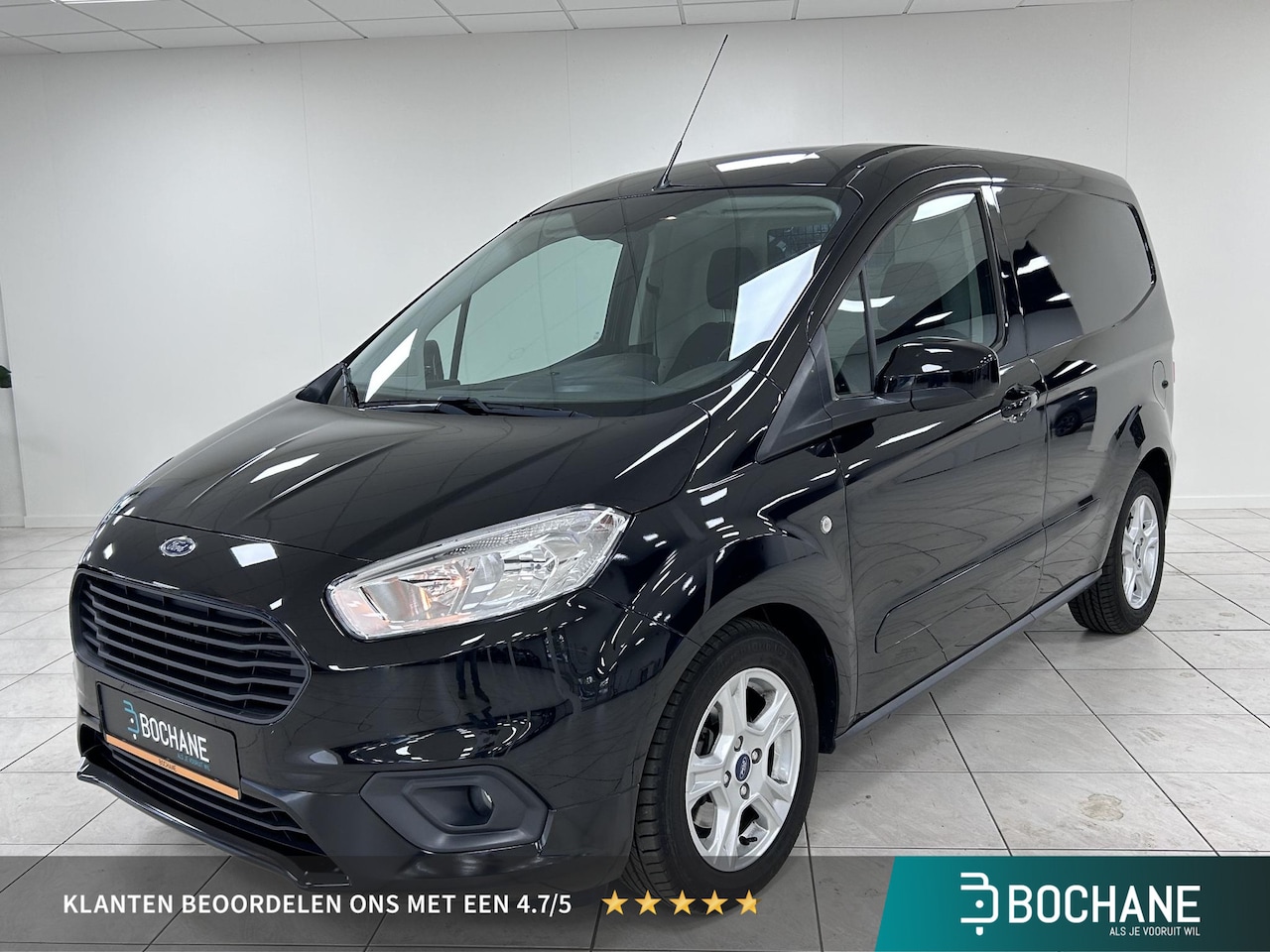 Ford Transit Courier - 1.0 Limited EcoBoost S&S NAVIGATIE | TREKHAAK | ACHTERUITRIJCAMERA | LICHTMETALEN VELGEN - AutoWereld.nl