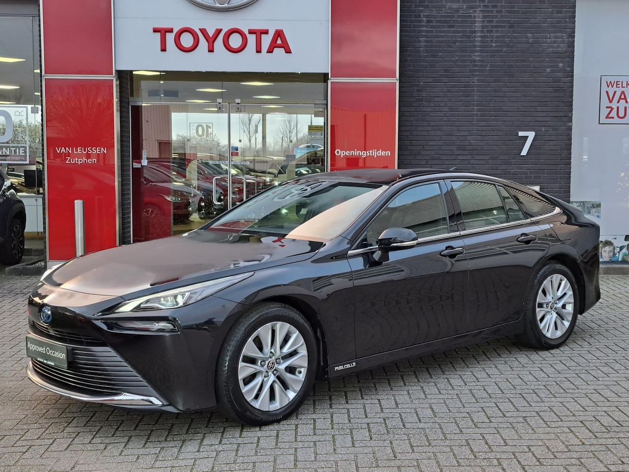 Toyota Mirai - DYNAMIC WATERSTOFAUTO KEYLESS JBL-AUDIO STOELVERW. APPLE/ANDROID CLIMA CAMERA AD-CRUISE RE - AutoWereld.nl