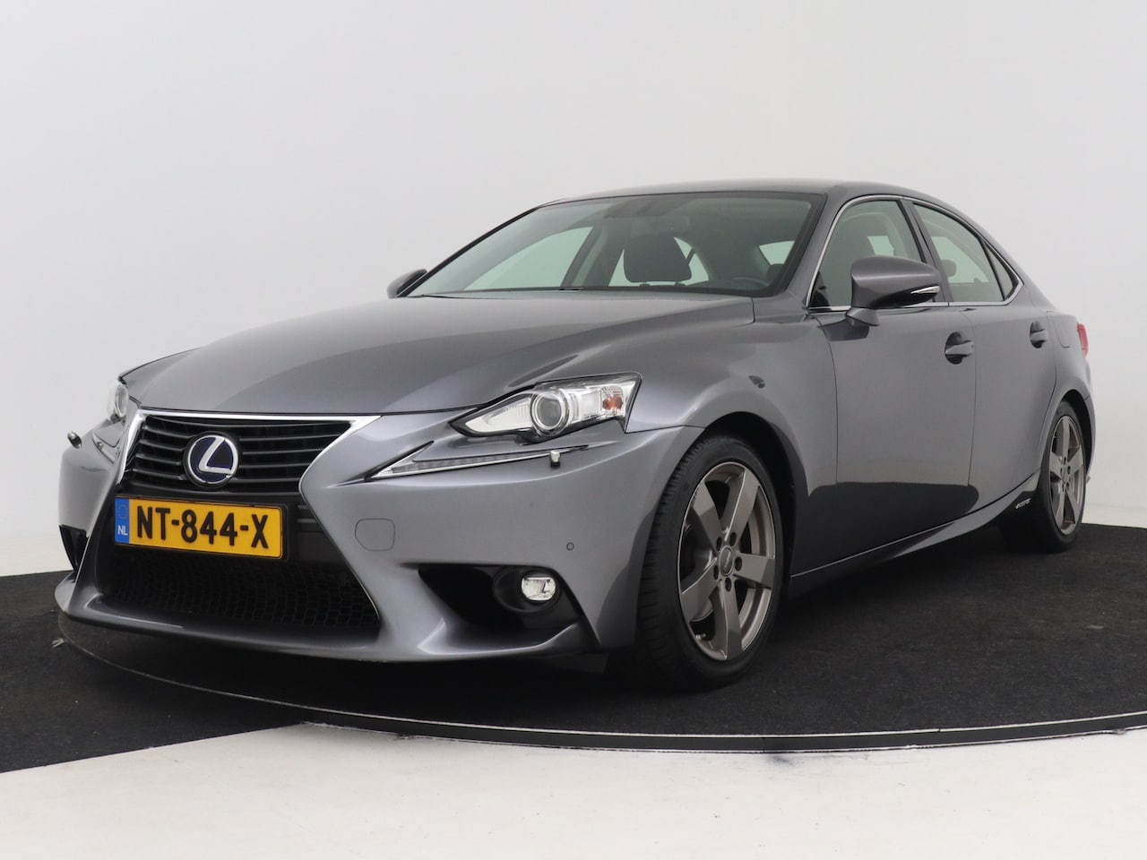 Lexus IS - 300h Hybrid Business Line 300h Hybrid Business Line - AutoWereld.nl