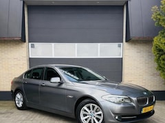 BMW 5-serie - 520i High Executive|Automaat|Leder|NieuweKetting
