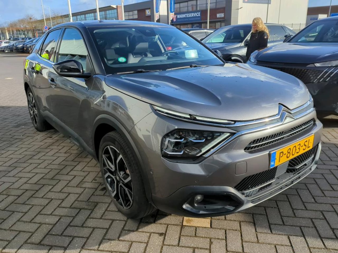 Citroën Ë-C4 - Shine 50 kWh | HUD | Achteruitrijcamera | Navigatie | Apple Carplay & Android Auto | !! - AutoWereld.nl