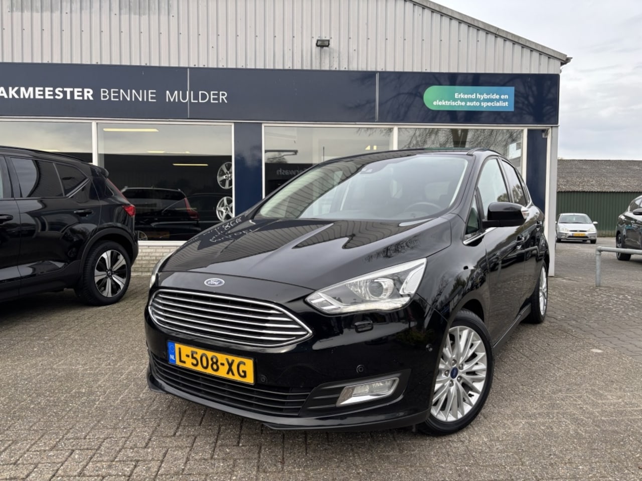 Ford C-Max - 1.5 Titanium CAMERA / TREKHAAK / WINTER PACK - AutoWereld.nl