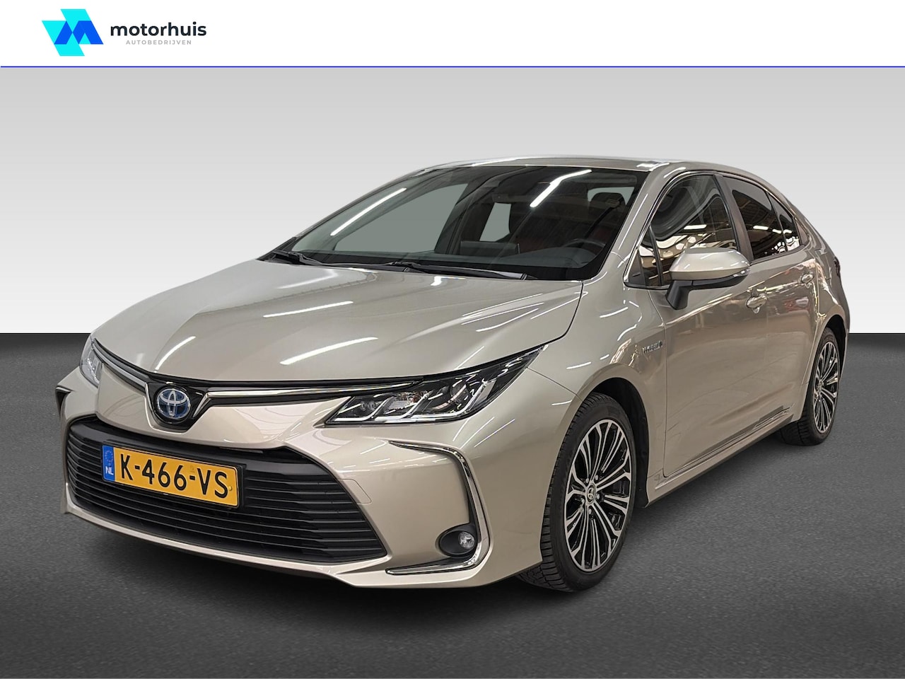 Toyota Corolla - 1.8 Hybrid Business Plus | Achteruitrijcamera | Voorstoelen verwarmd - AutoWereld.nl
