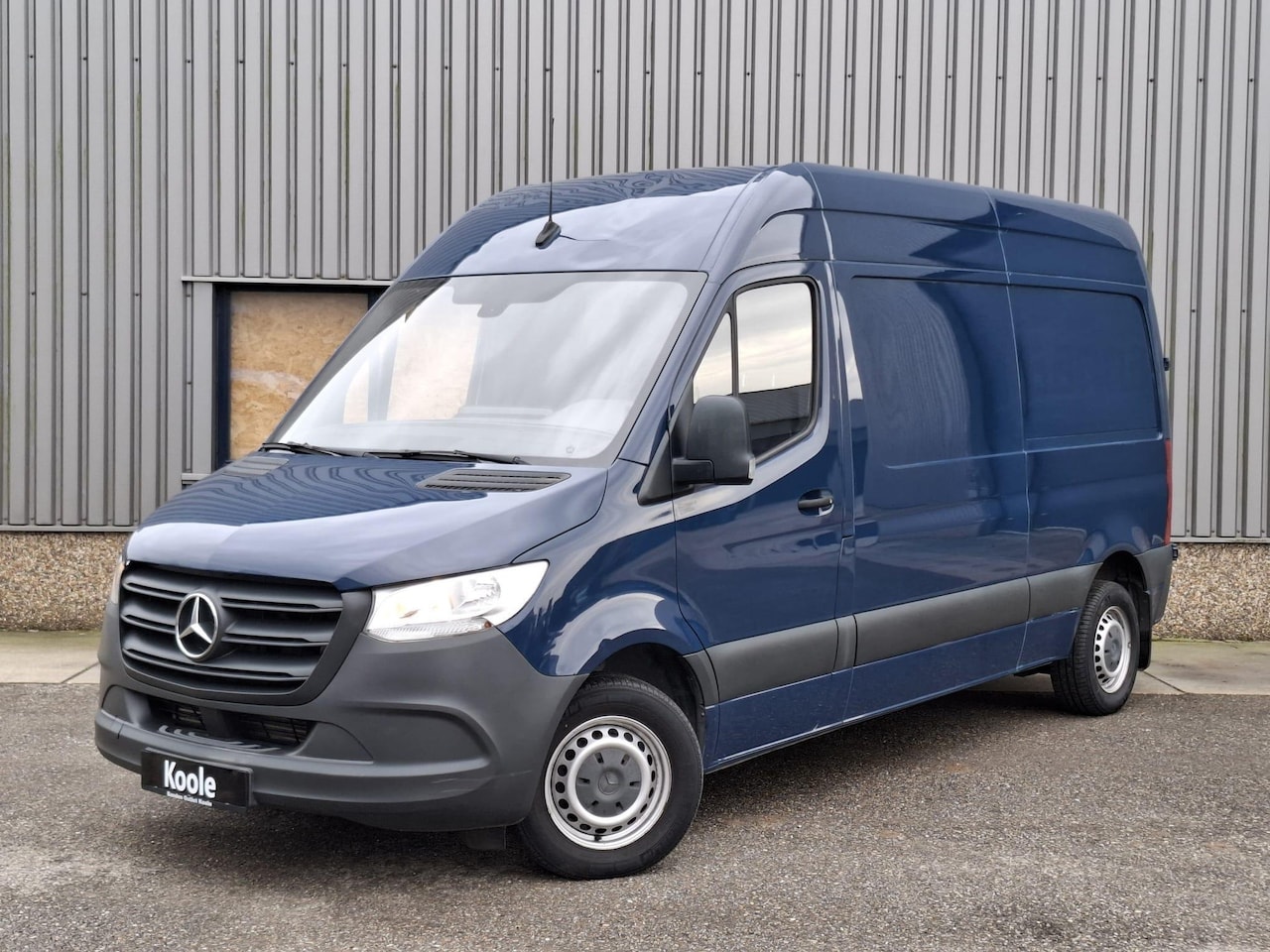 Mercedes-Benz Sprinter - 311 2.2 CDI L2H1 / AIRCO / CAMERA / 3 ZITS / DEALER ONDERHOUDEN / NAVI - AutoWereld.nl