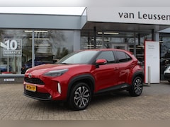 Toyota Yaris Cross - 1.5 VVT-I FIRST EDITION 1e EIG TREKHAAK KEYLESS LED KOPLAMPEN AD-CRUISE APPLE/ANDROID CAME