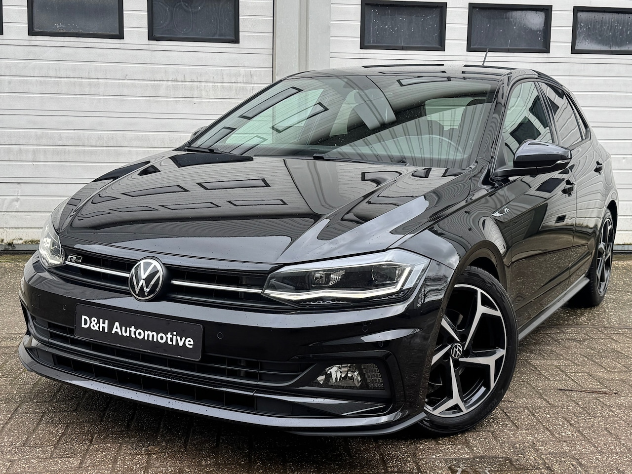 Volkswagen Polo - 1.5 TSI 3x R LINE AUT/CAMERA/CARPLAY/NAVI/ACC/FRONT ASSIST/IQ DRIVE/VIRTUAL/ - AutoWereld.nl