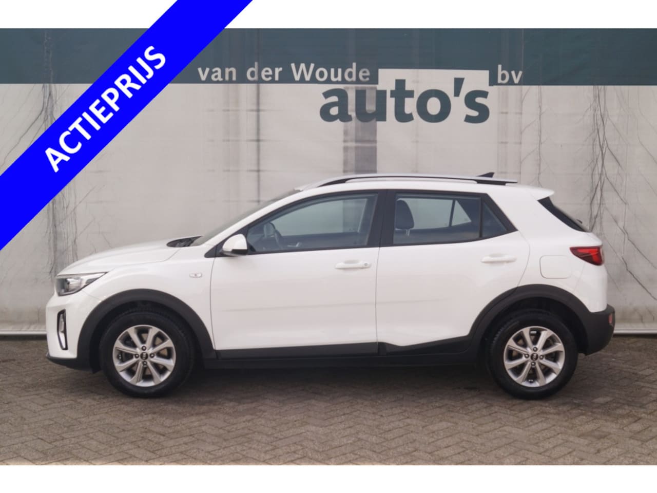 Kia Stonic - 1.0 T-GDi MHEV DynamicLine Pack -NAVI-ECC-CAM- - AutoWereld.nl