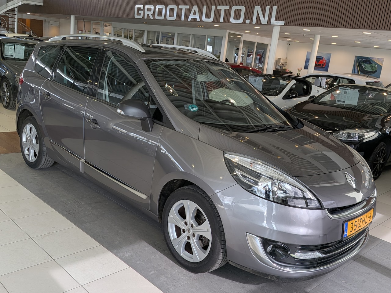 Renault Grand Scénic - 1.2 TCe Privilege 7 persoons Airco, Cruise Control, Trekhaak, Stuurbekrachtiging - AutoWereld.nl