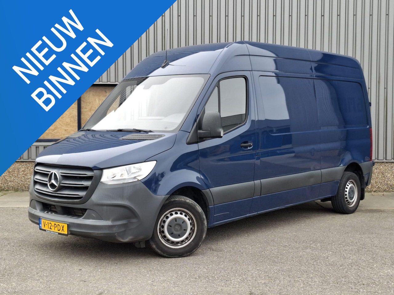Mercedes-Benz Sprinter - 311 2.2 CDI L2H2 AIRCO / CAMERA / 3 ZITS / DEALER ONDERHOUDEN / NAVI - AutoWereld.nl