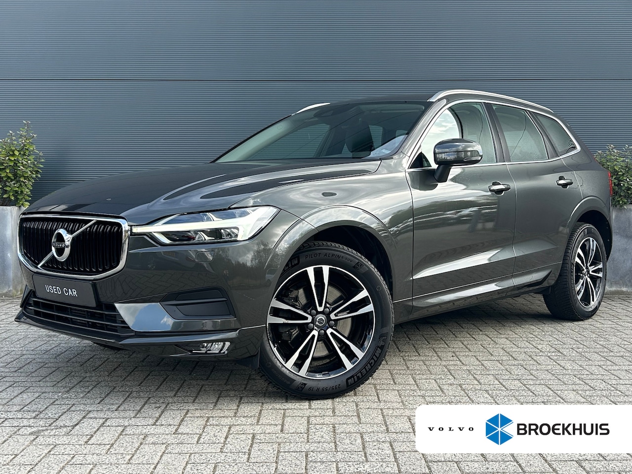 Volvo XC60 - 2.0 T5 Momentum | Trekhaak | Leder | Keyless |  Apple Carplay | - AutoWereld.nl
