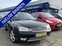 Ford Mondeo - 2.0-16V Platinum Geen APK meer Rijdt verder prima
