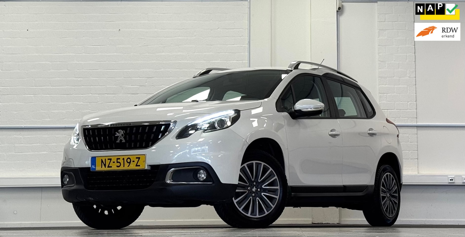Peugeot 2008 - 1.2 PureTech Active 2e Eigenaar 100% Dealer onderhouden - AutoWereld.nl