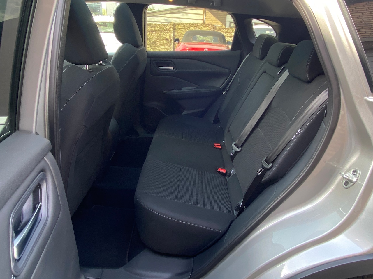 Nissan Qashqai - 1.3 MHEV Xtronic Acenta LAGE KM-STAND!!