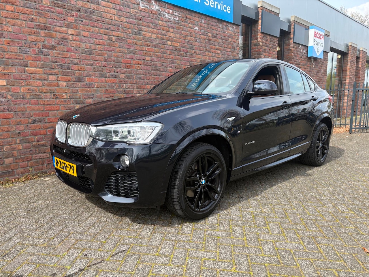 BMW X4 - XDrive28i High Executive M-sport|Leder|Trekhaak|Camera - AutoWereld.nl