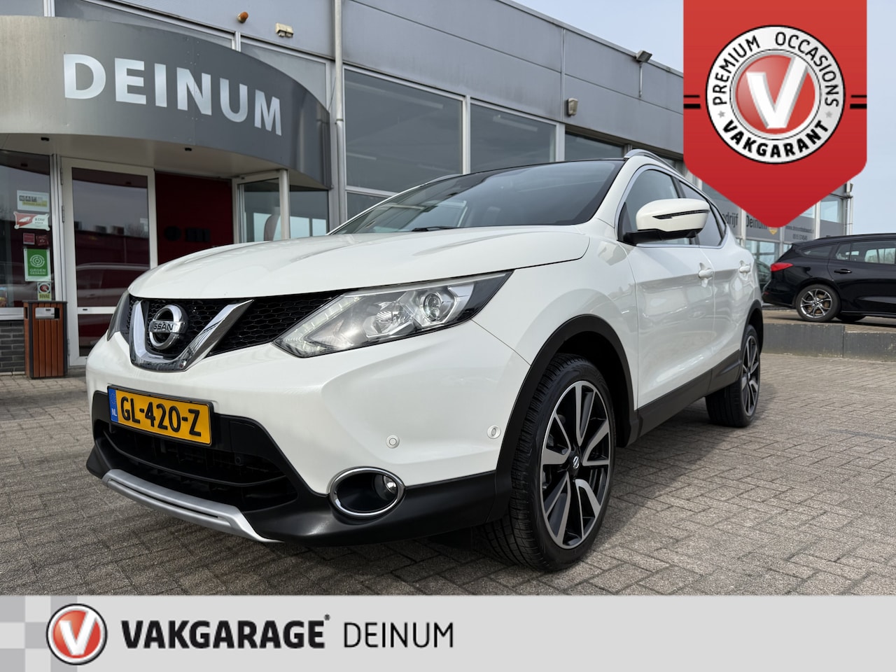 Nissan Qashqai - 1.6 Turbo 164 PK "Tekna" Leder comf.intr, Panoramadak, Camera, Stoelverw, etc..!! - AutoWereld.nl