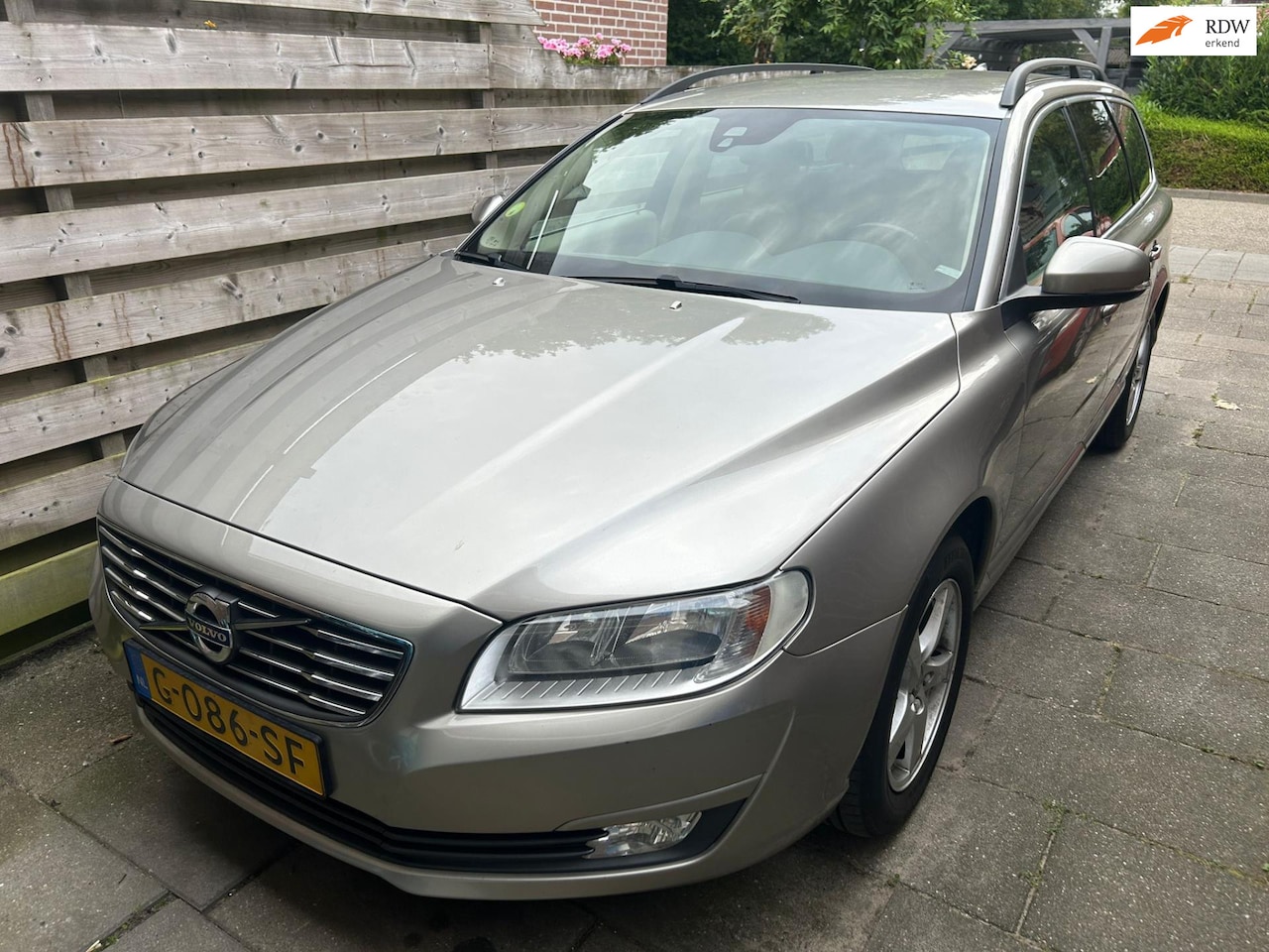 Volvo V70 - 2.0 D3 Dynamic Edition 2.0 D3 Dynamic Edition - AutoWereld.nl