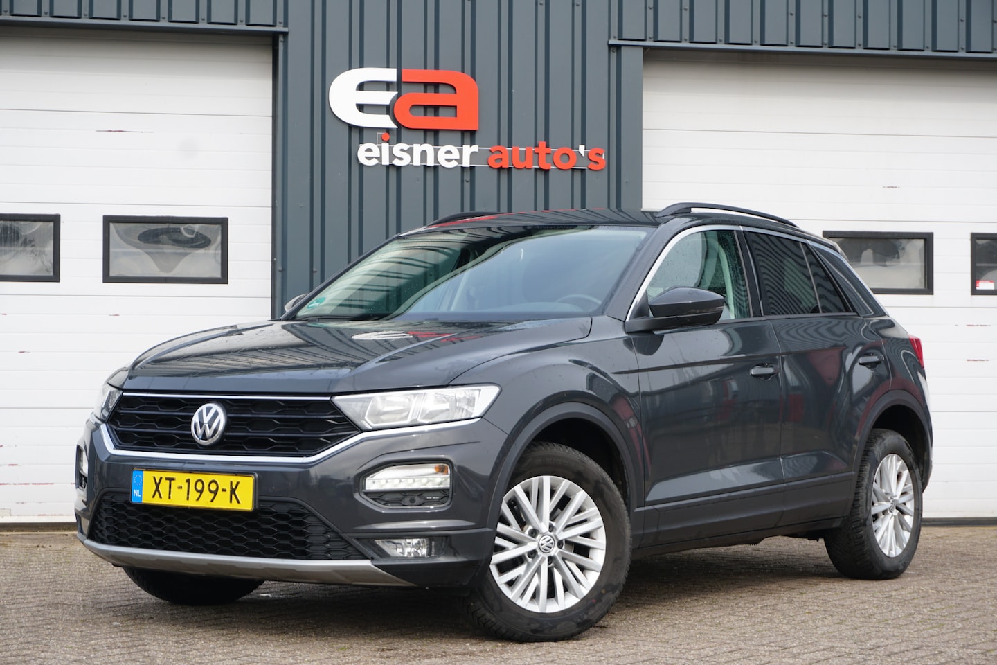 Volkswagen T-Roc - 1.0 TSI Style | PDC | TREKHAAK | CARPLAY | - AutoWereld.nl