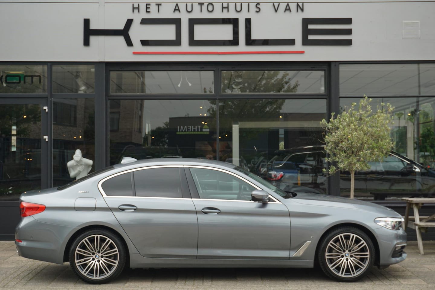 BMW 5-serie - 530e Executive SoH 94% | Leder | 19'' - AutoWereld.nl