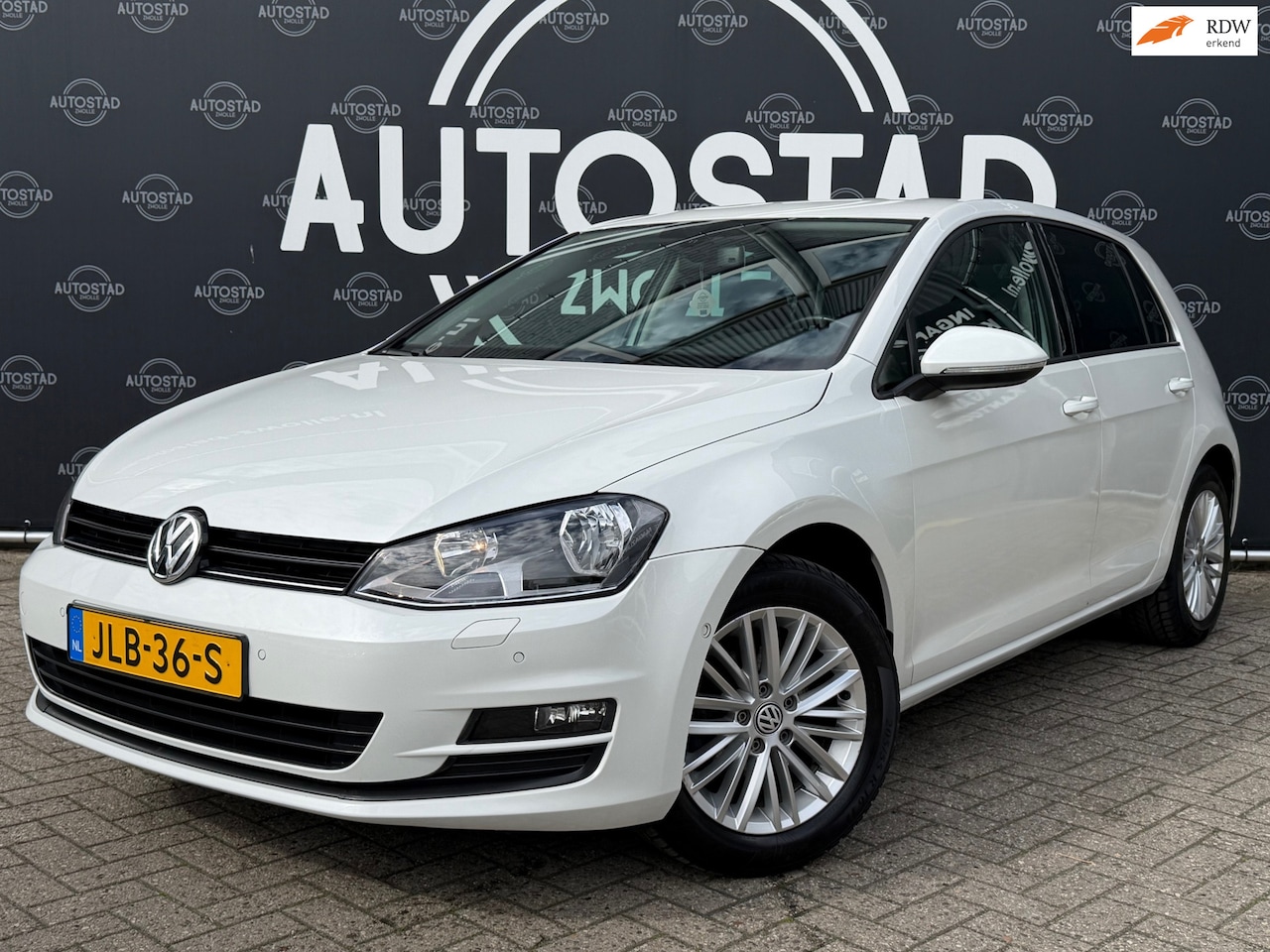 Volkswagen Golf - 1.2 TSI Easyline NAP / APK / Airco / Stoelverwarming - AutoWereld.nl