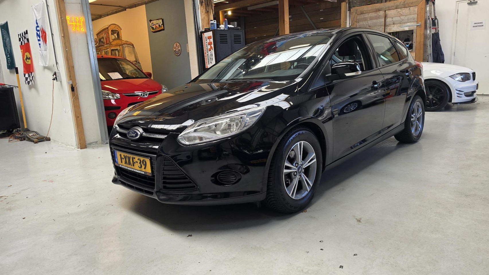 Ford Focus - 1.0 EcoBoost Edition Navi, LMV, Bluetooth, NAP - AutoWereld.nl
