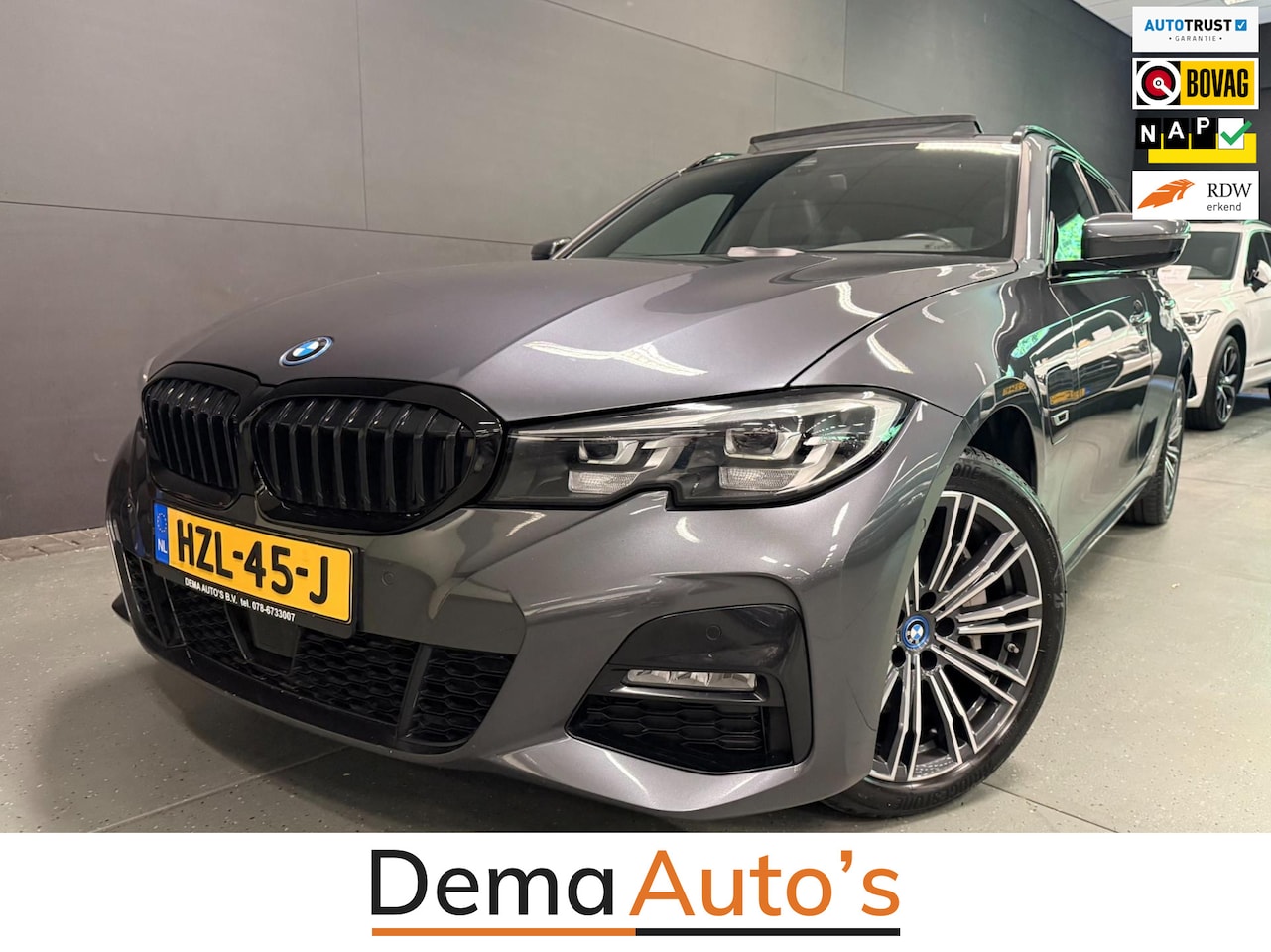 BMW 3-serie Touring - 330e M-SPORT SOH-TEST/PANO/H-KARDON/V-COCKPIT/NAVI/CAM/DAB/CARPLAY/// - AutoWereld.nl