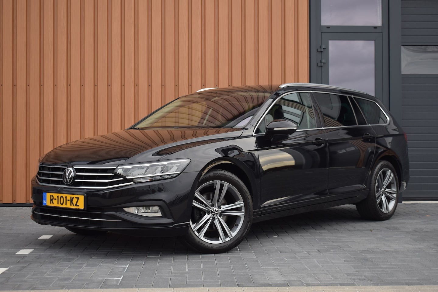 Volkswagen Passat Variant - 2.0 TDI 150pk DSG - AutoWereld.nl