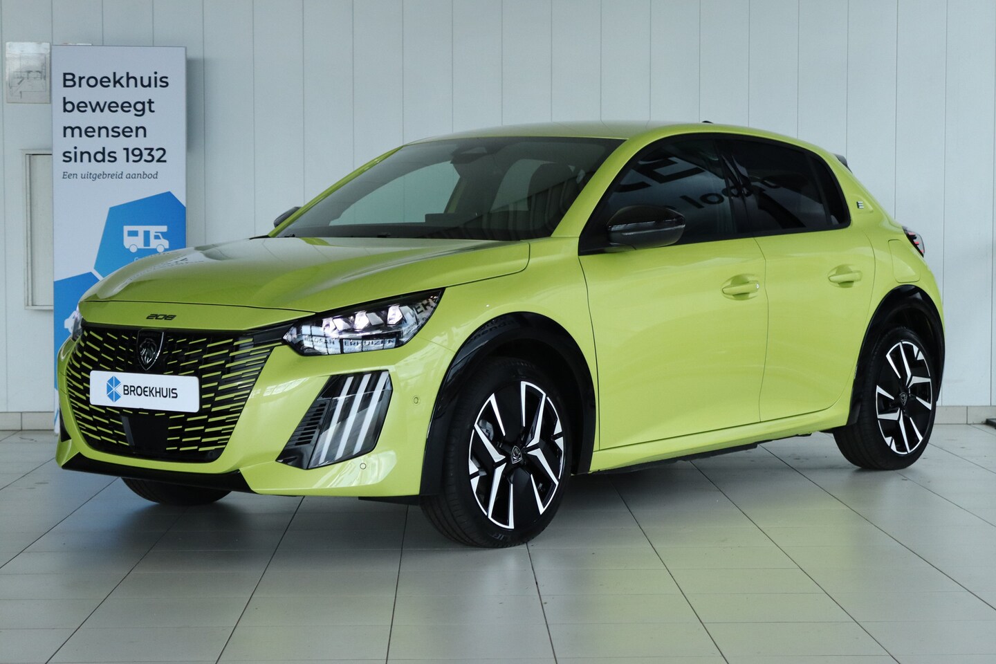 Peugeot e-208 - GT | 8 Jaar Garantie | Adapt. Cruise | 360 Camera | Alcantara | Massage | Stoelverwarming - AutoWereld.nl