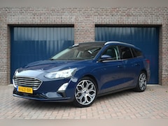 Ford Focus Wagon - 1.0 EcoBoost Titanium Business | Panoramadak | Trekhaak | Leder | Keyless