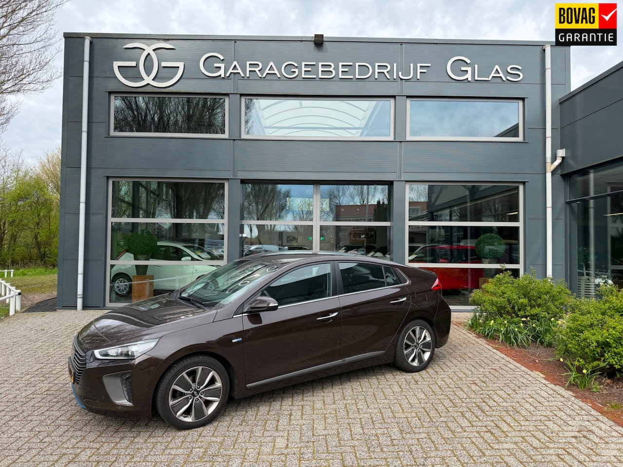 Hyundai IONIQ - 1.6 GDi Comfort carplay trekhaak - AutoWereld.nl