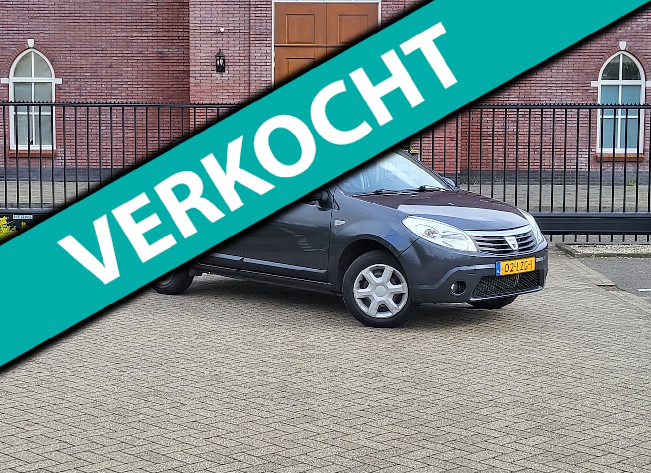 Dacia Sandero - 1.4 Lauréate LPG / Airco / Elektrische ramen / NAP / Trekhaak - AutoWereld.nl