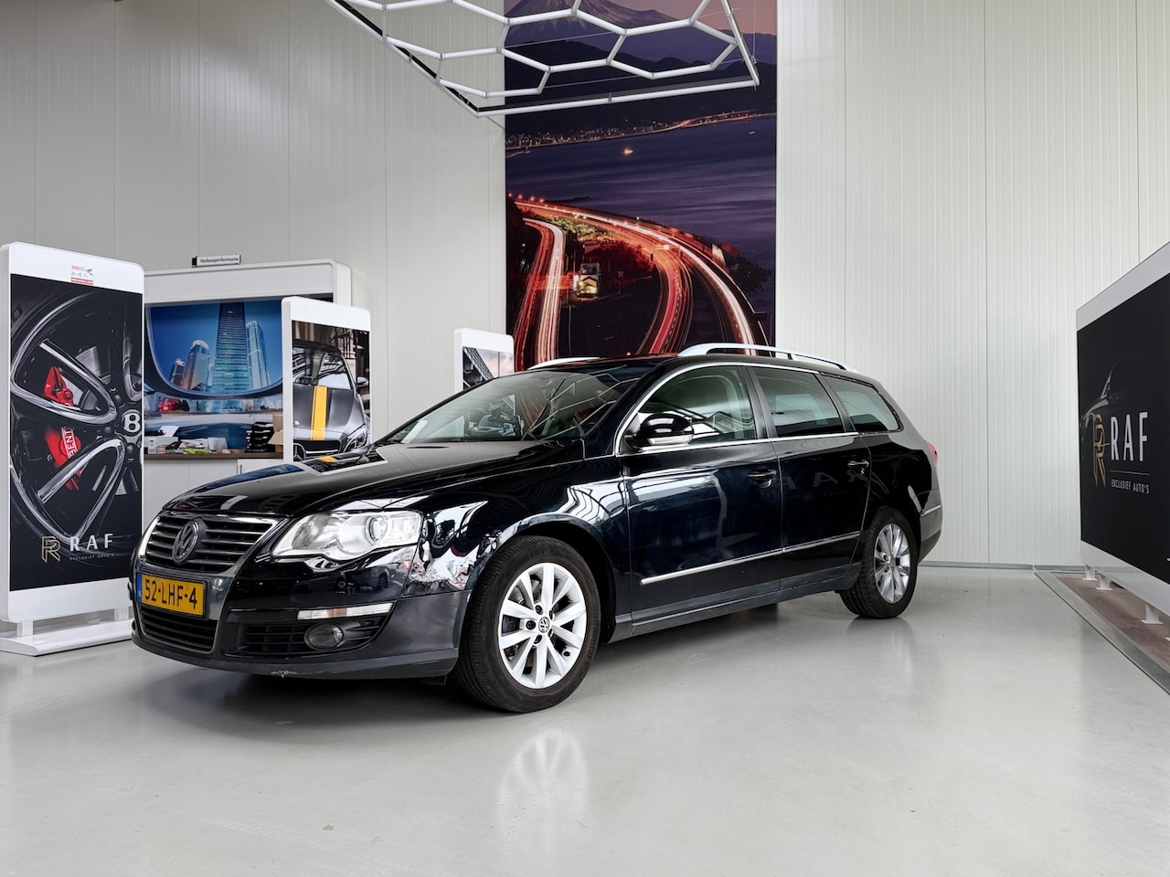Volkswagen Passat Variant - 1.4 TSI Highline BlueMotion 1.4 TSI Highline BlueMotion,Schuifkanteldak,Stoelverwarming,Automaat. - AutoWereld.nl