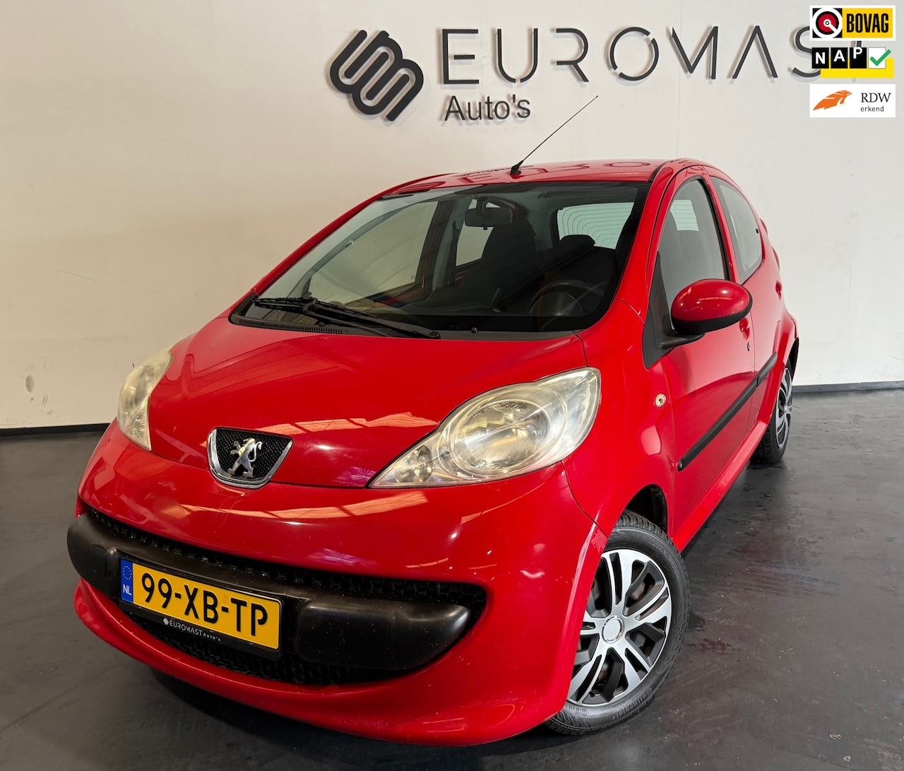 Peugeot 107 - 1.0-12V XS Carplay Elektrische Ramen 5d Nieuwe Apk - AutoWereld.nl