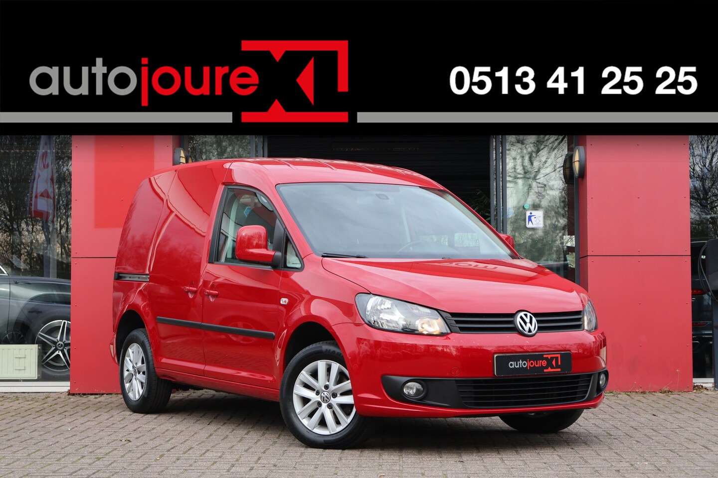 Volkswagen Caddy - 1.6 TDI DSG Automaat | Origineel NL | Airco | Cruise | Navigatie | Trekhaak | - AutoWereld.nl