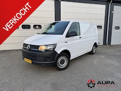 Volkswagen Transporter - 2.0 TDI L1H1 Trendline Euro 6 Trekhaak Airco
