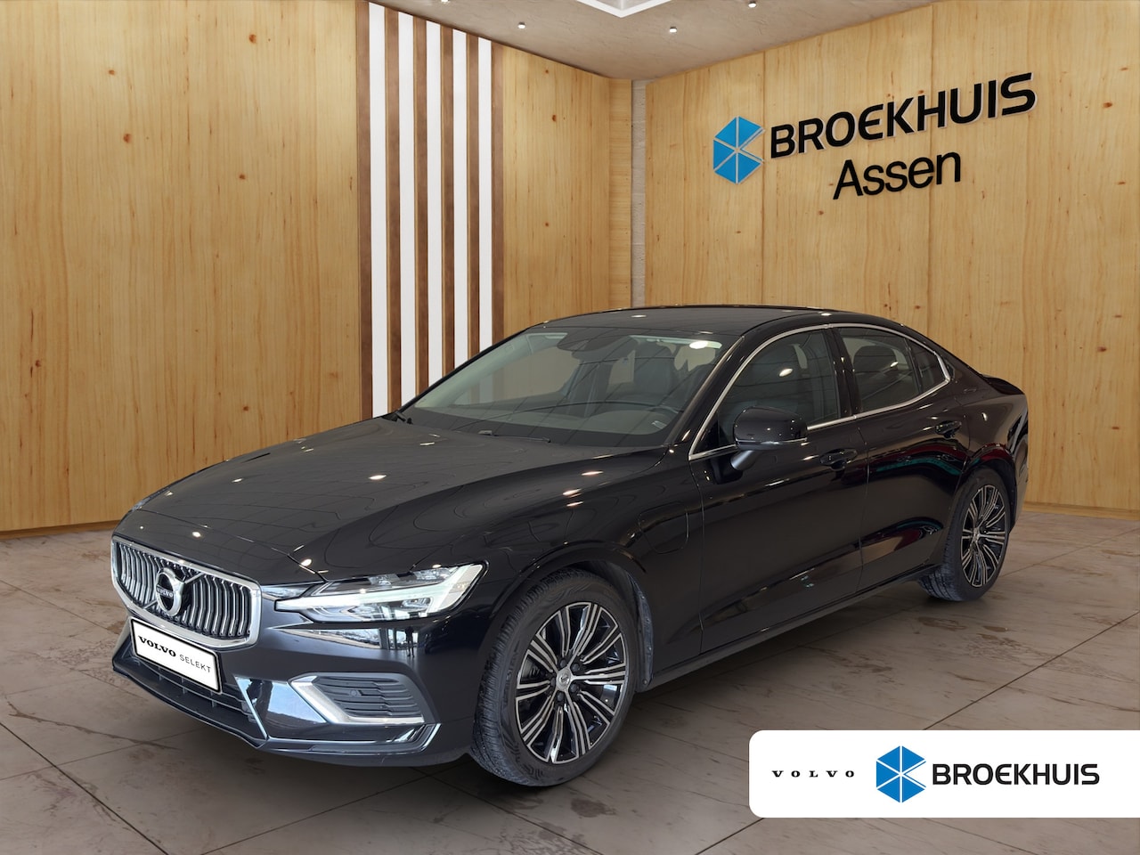 Volvo S60 - 2.0 Recharge T6 AWD | BLIS | Memory stoelen | Stoel + Stuur verwarming | Clima | Navi | Al - AutoWereld.nl