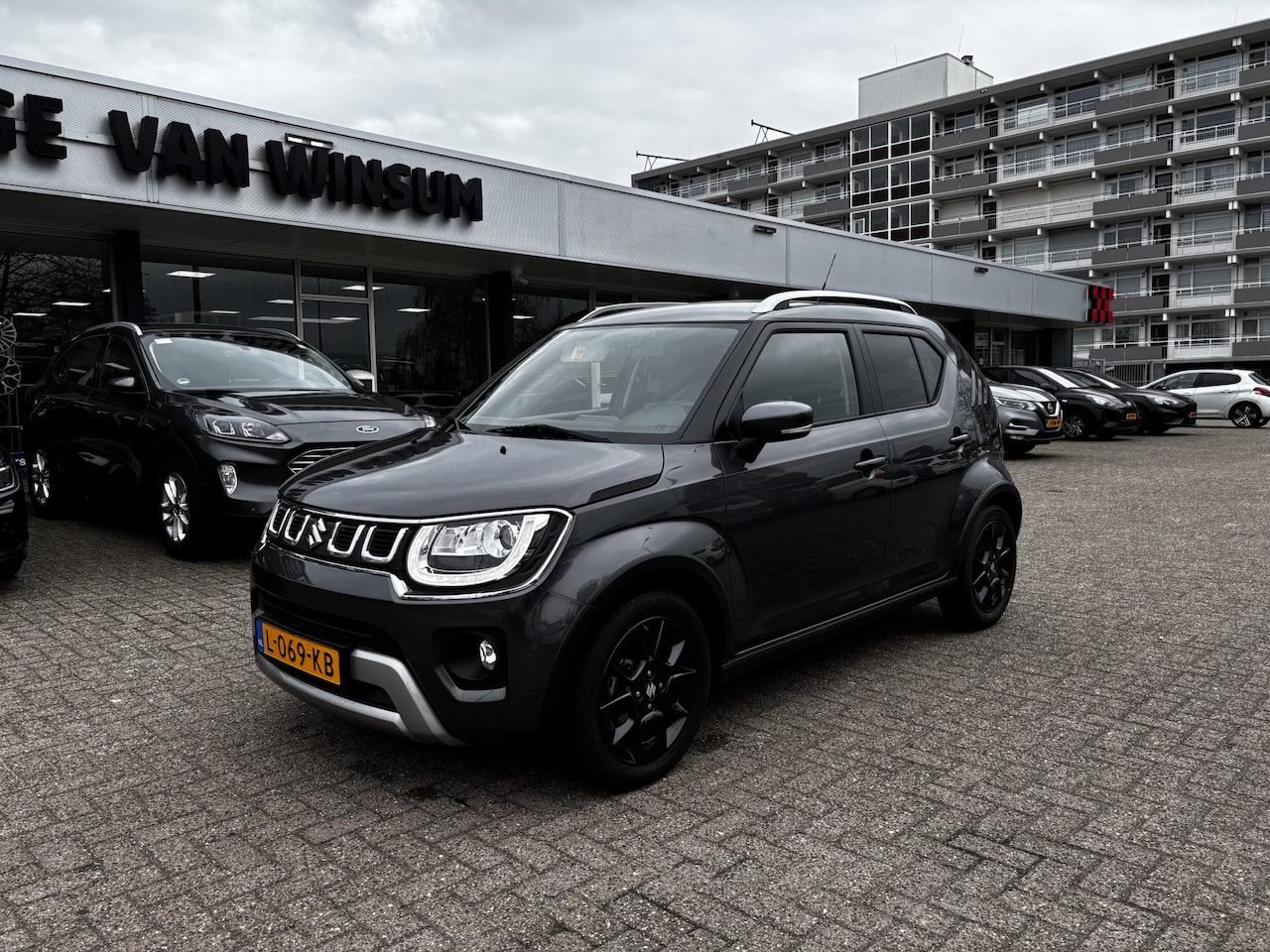 Suzuki Ignis - 1.2 Smart Hybrid Style Trekhaak Navi Acamera Nap - AutoWereld.nl