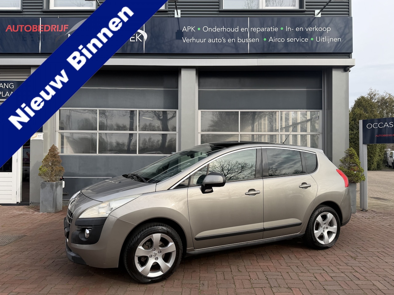 Peugeot 3008 - 1.6 VTi SR Bj 2009 Panodak,Trekhaak,Clima,Navi,17Inch,Pdc,Leer Hioge Zit - AutoWereld.nl