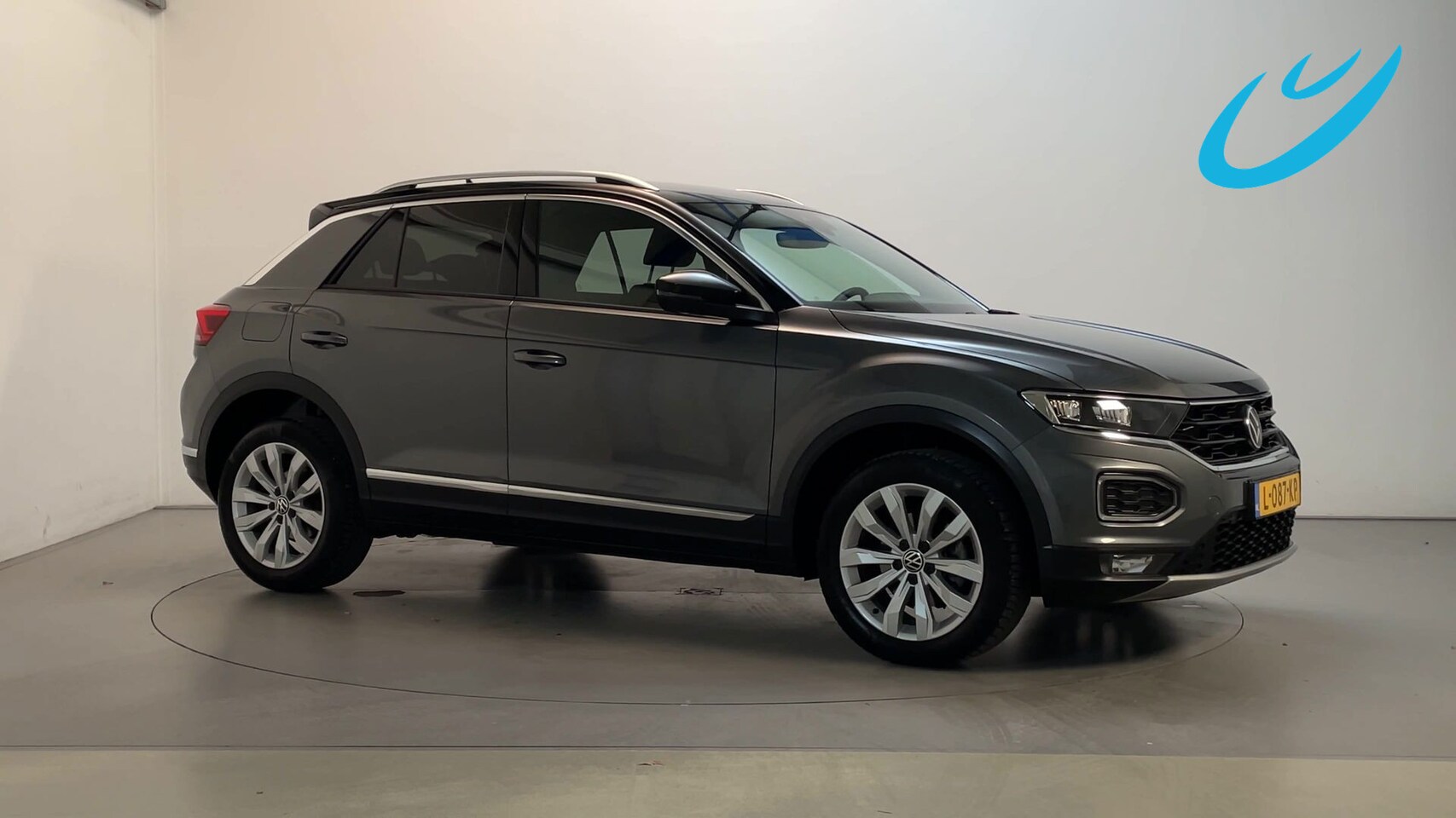 Volkswagen T-Roc - 1.5 TSI 150pk DSG Sport LED Camera Stoelverwarming Navigatie - AutoWereld.nl