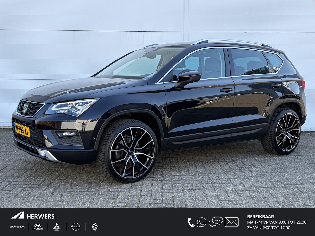 SEAT Ateca - 1.5 TSI FR Business Intense / Zomerbanden met originele velgen aanwezig / Voorstoelen verw - AutoWereld.nl